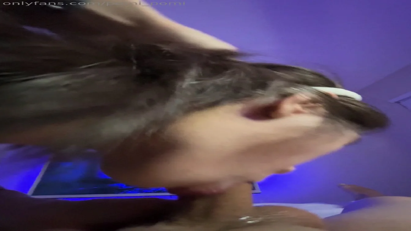 OnlyFans PomiPomi Asian Teen With No Gag Reflex XXX